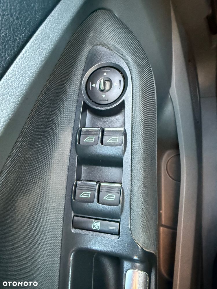 Ford C-MAX 2.0 TDCi SYNC Edition - 31