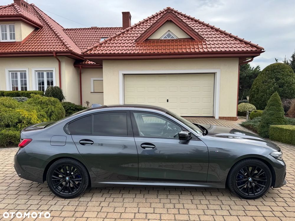 BMW Seria 3 330i xDrive M Sport sport - 2