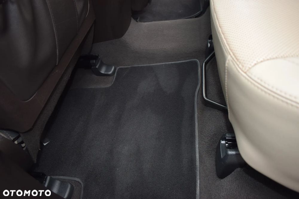 Hyundai Santa Fe 2.0 CRDi Executive 7os - 19