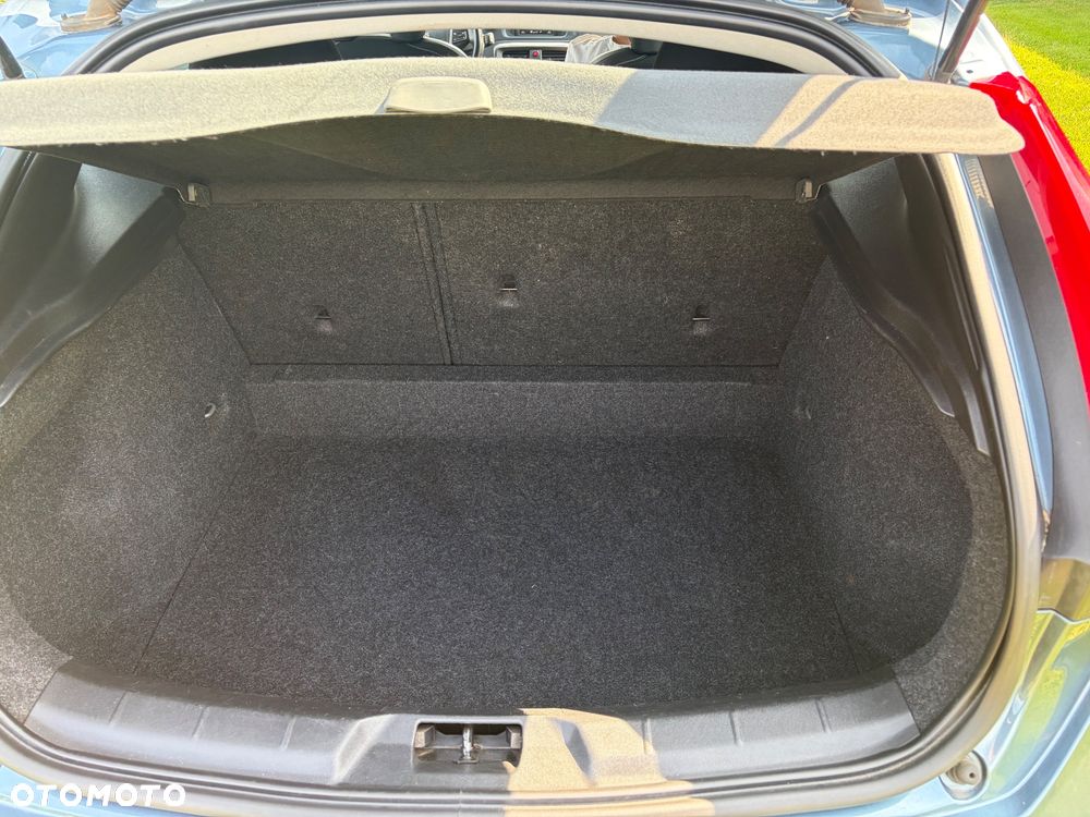 Volvo V40 - 13