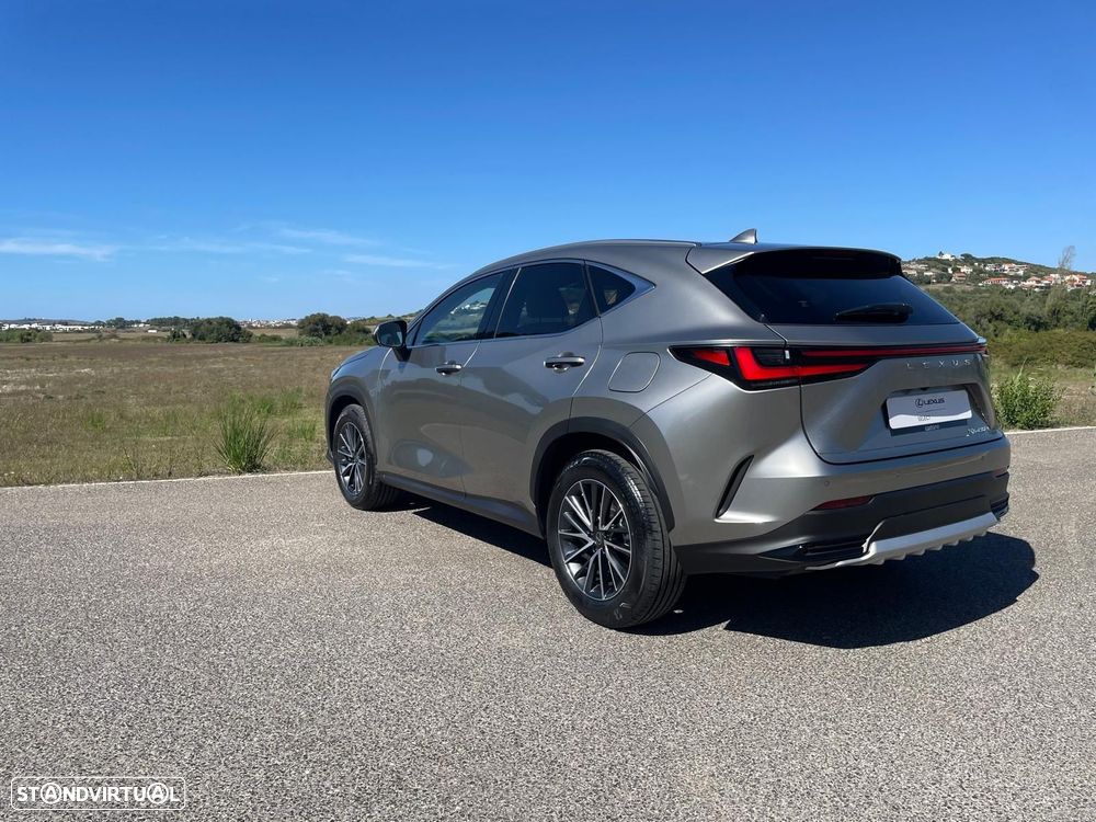 Lexus NX 450h+ Executive Plus - 8