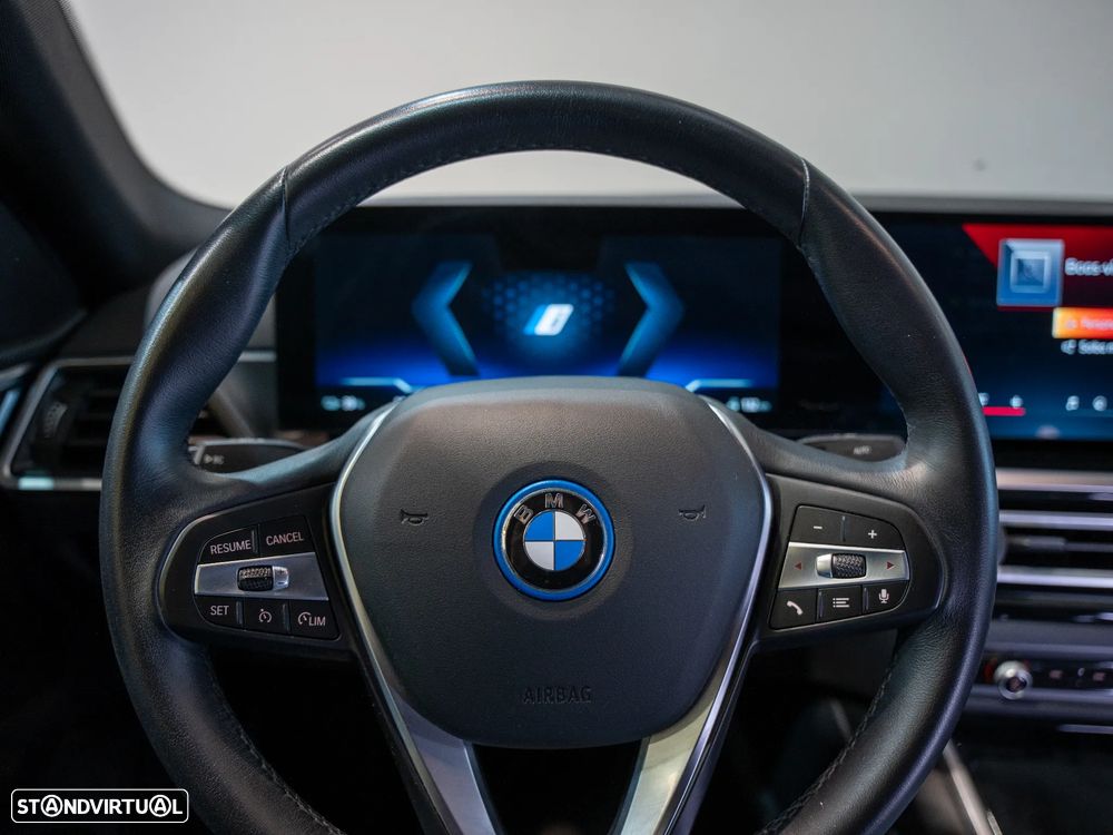 BMW i4 eDrive40 - 11