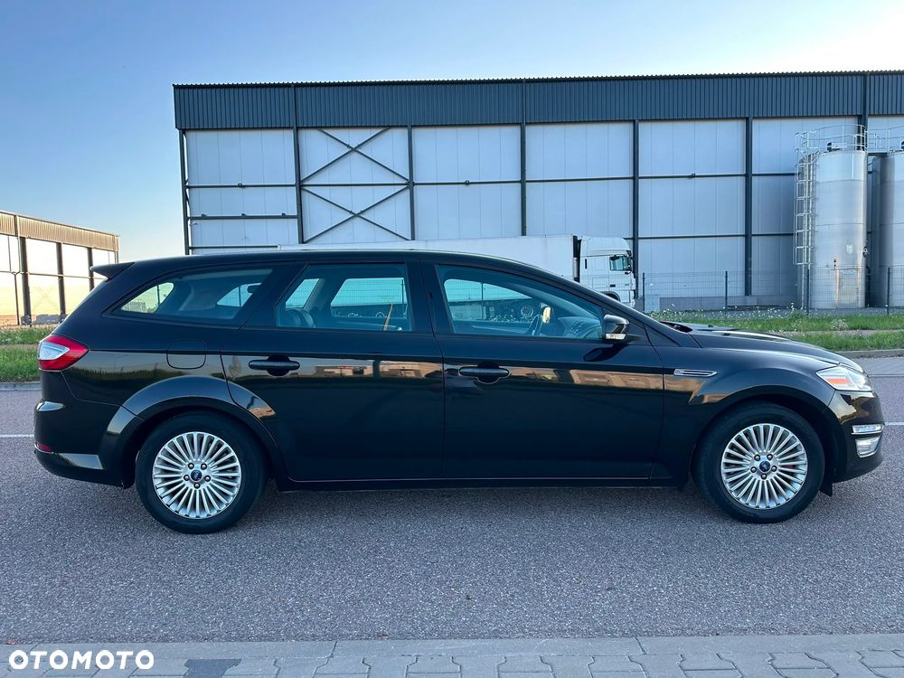 Ford Mondeo - 17