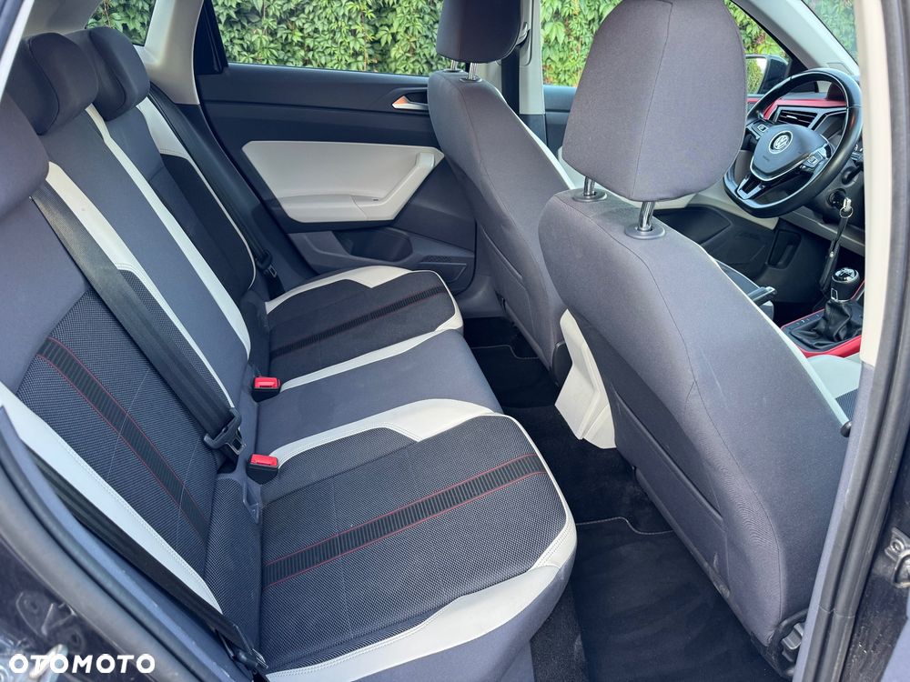 Volkswagen Polo 1.0 TSI Beats - 36