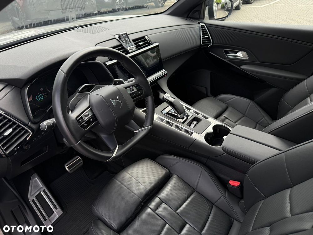 DS Automobiles DS 7 Crossback - 11