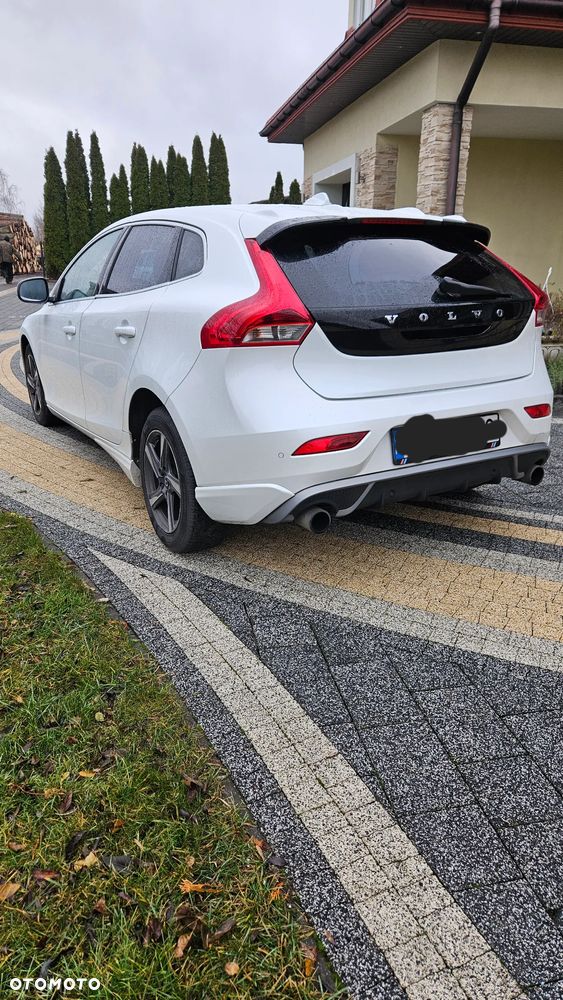 Volvo V40 D2 Drive-E R-Design Kinetic - 4