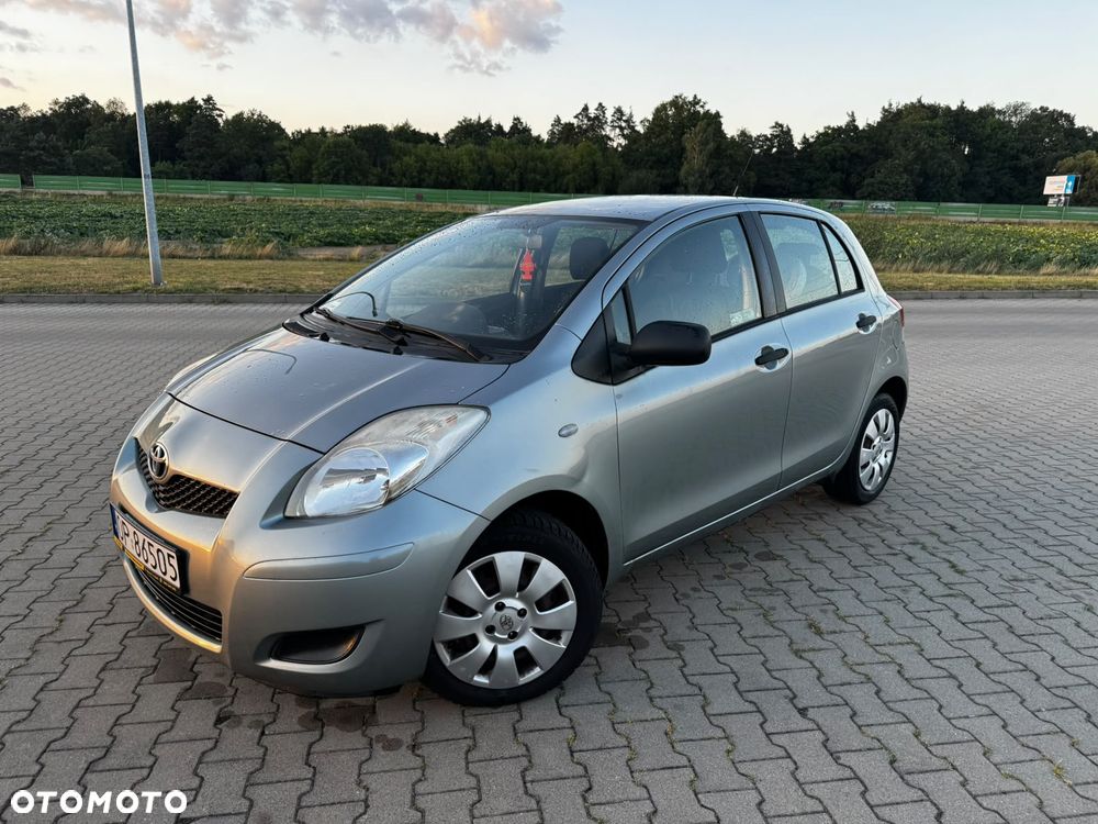 Toyota Yaris 1.33 Luna - 1