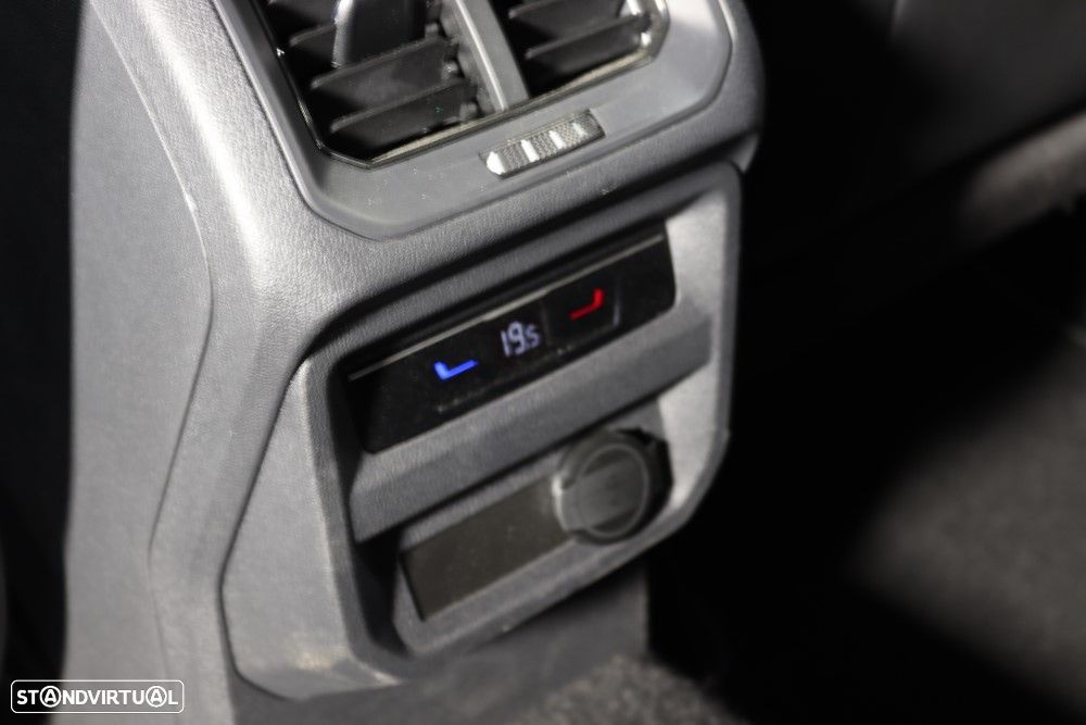 VW Tiguan Allspace 2.0 TDI R-Line DSG - 19
