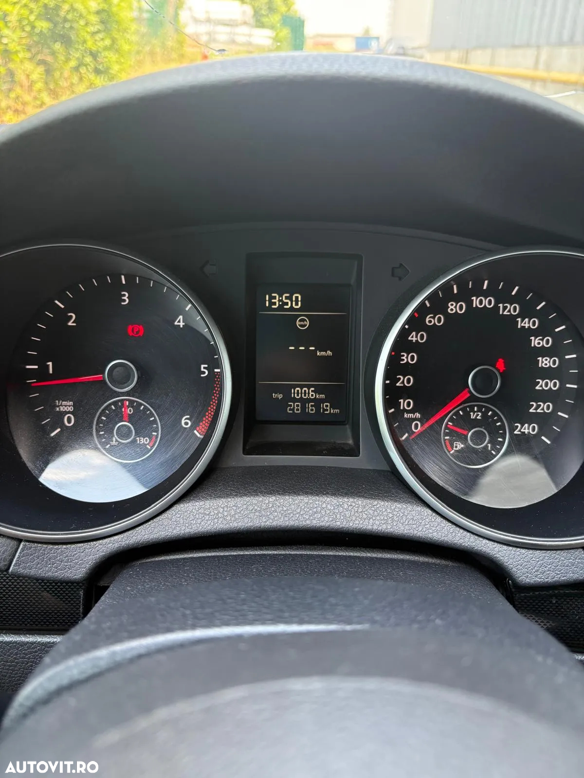 Volkswagen Golf 1.6 TDI BlueMotion Technology DPF Comfortline - 14