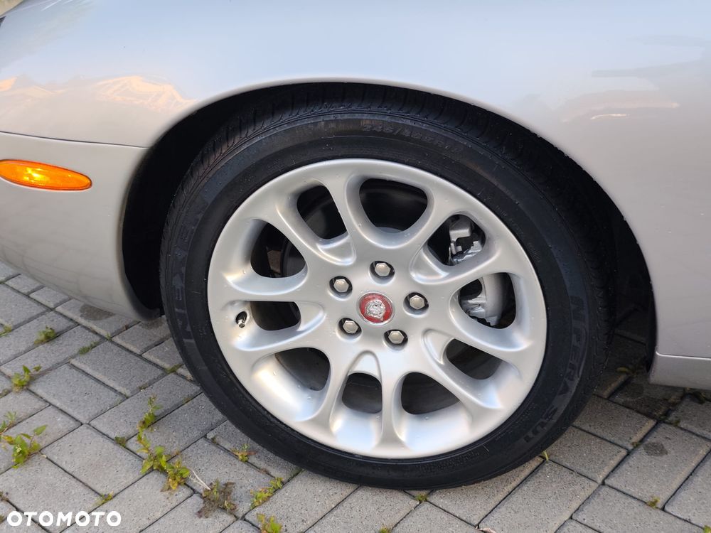 Jaguar XK8 - 18