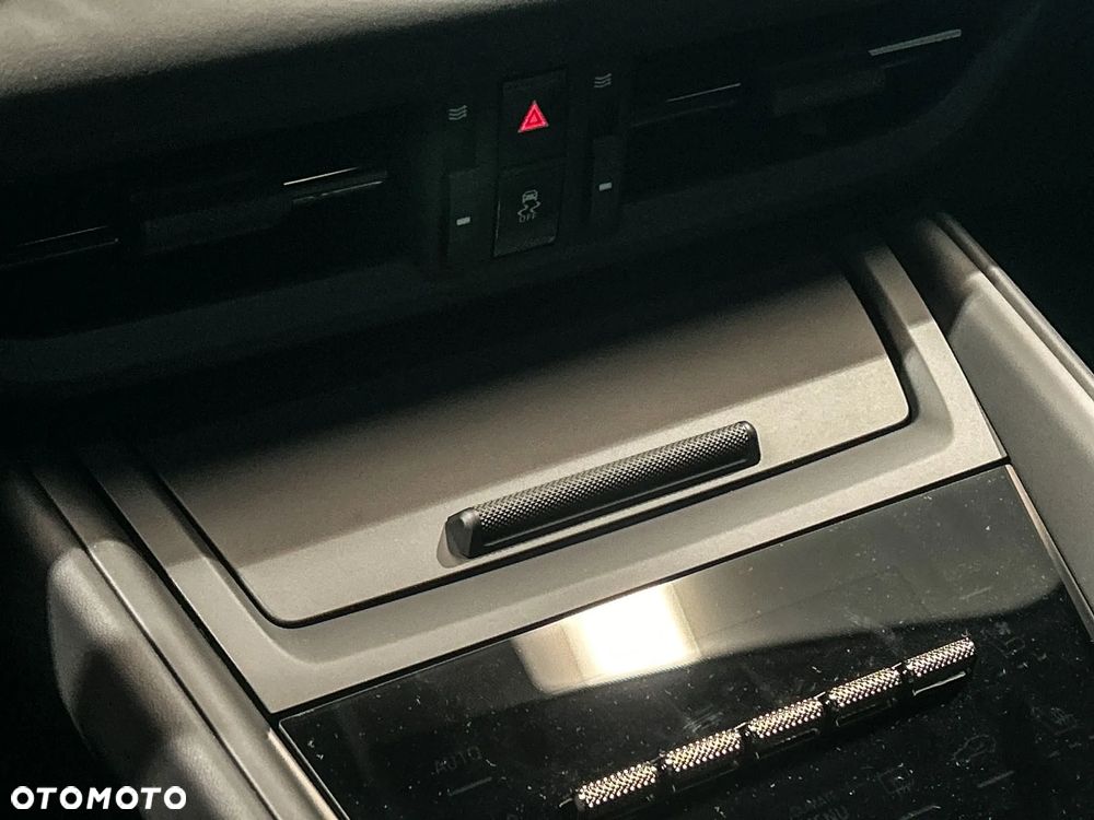 Porsche Macan Turbo 100kWh - 23