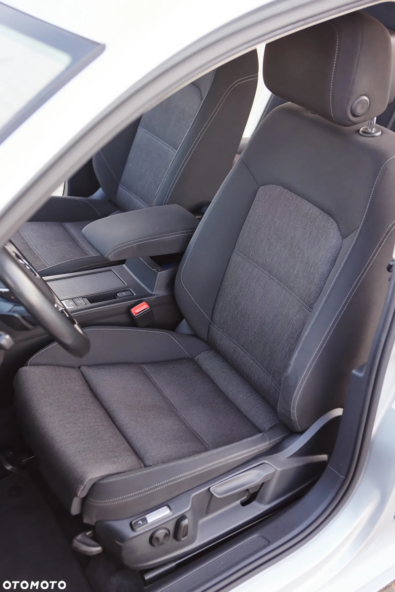 Volkswagen Passat 2.0 TDI BMT Comfortline DSG - 33