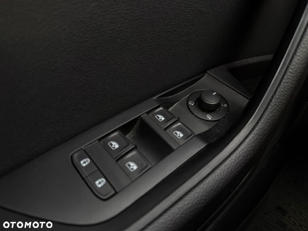 Skoda Superb 2.0 TDI SCR Ambition - 12
