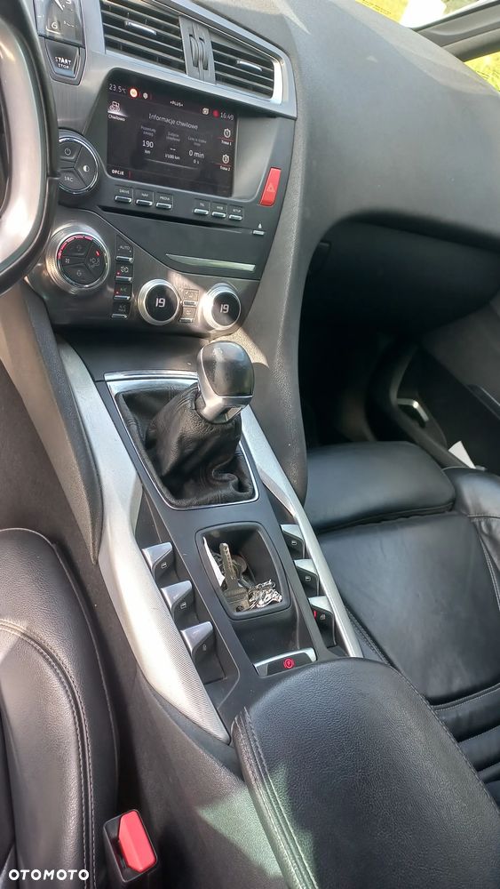 DS Automobiles DS 5 - 8