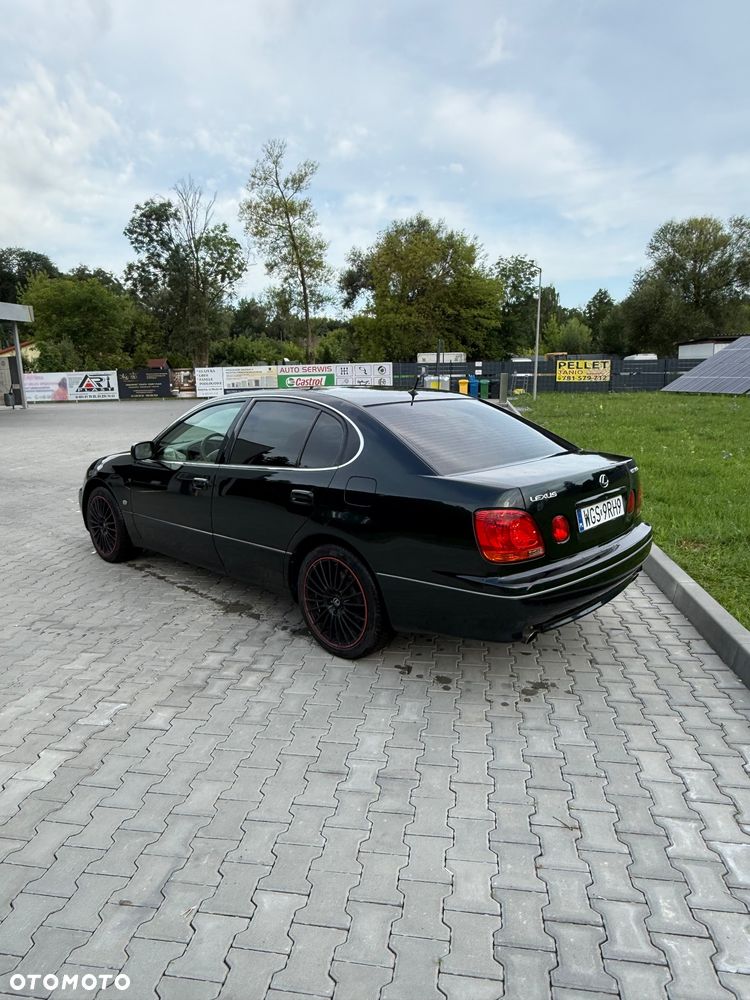 Lexus GS - 4