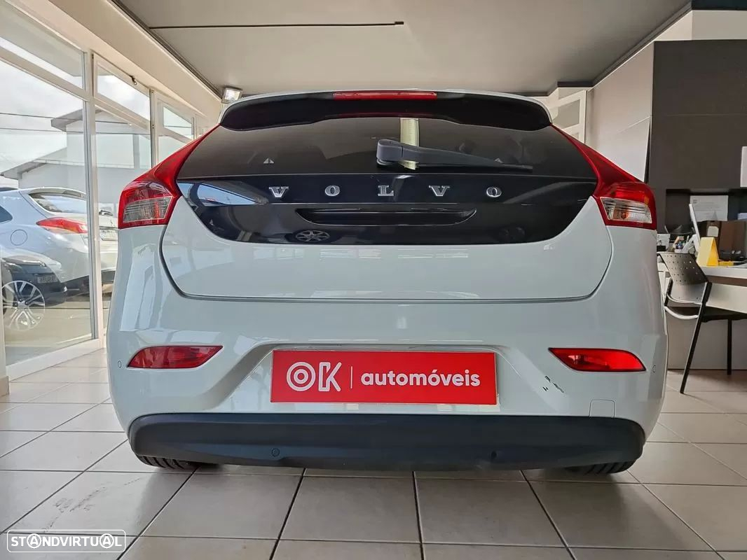 Volvo V40 1.6 D2 Momentum - 8