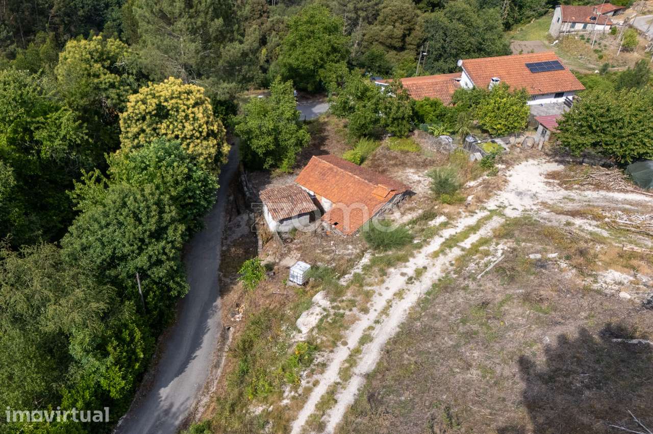 Moradia em Pedra para Restauro com Vista para o Rio do Ermal – Viei... - Grande imagem: 4/12