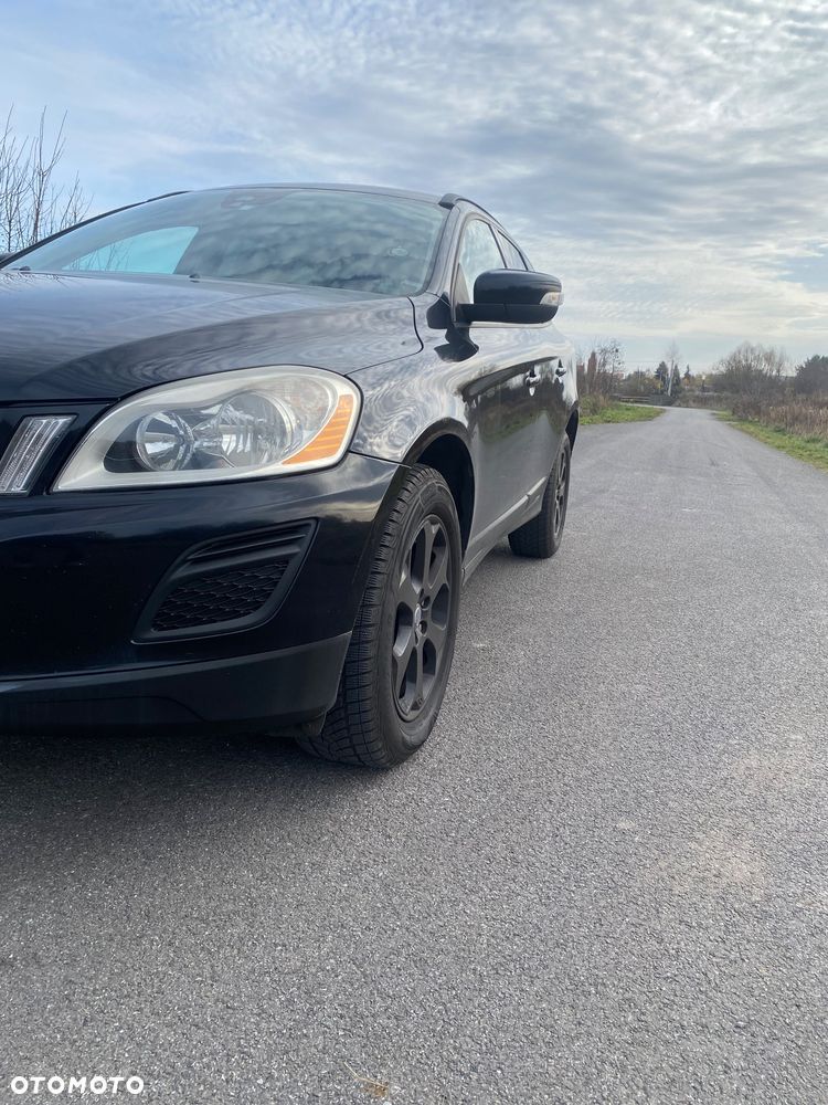 Volvo XC 60 DRIVe R Design - 1