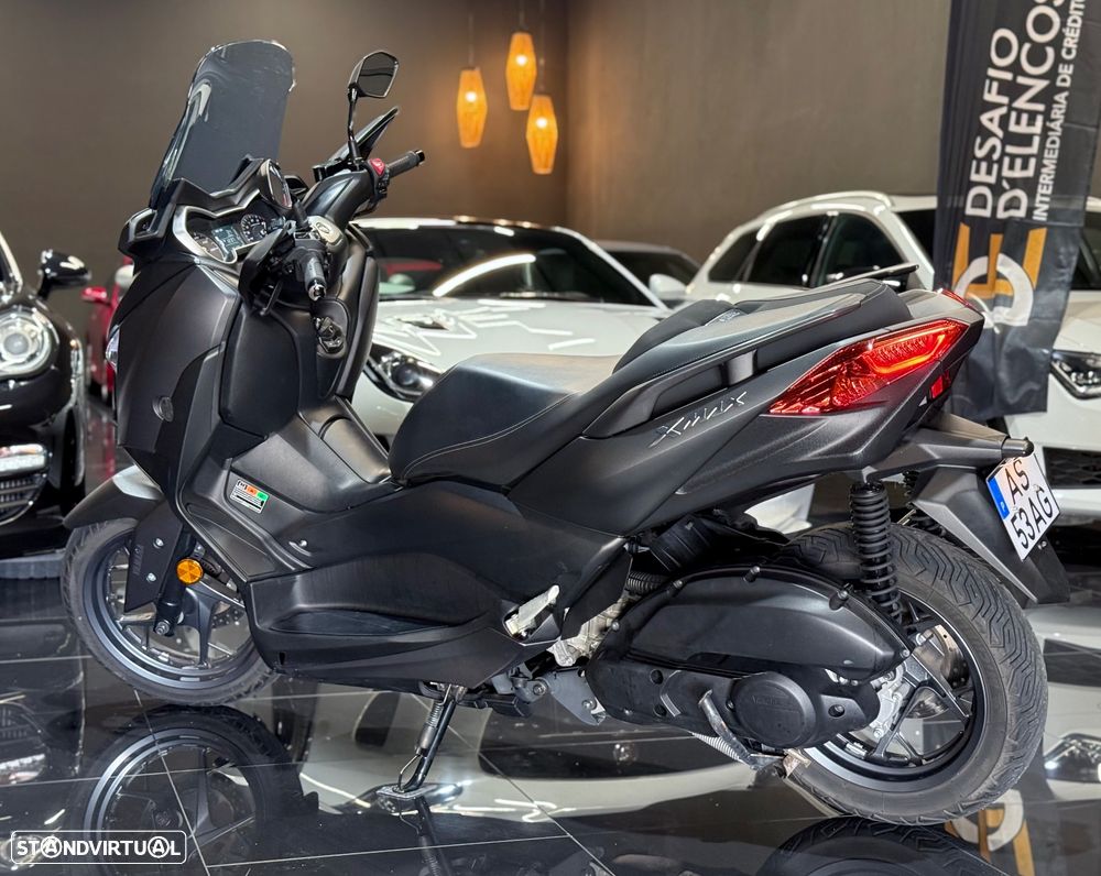 Yamaha X-Max - 8