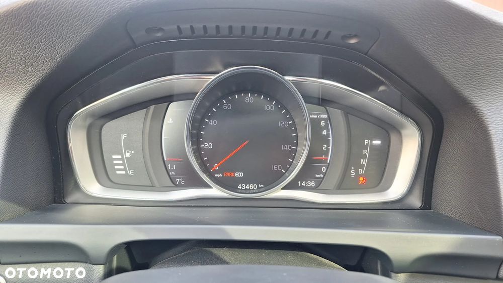 Volvo S60 T5 Momentum - 8