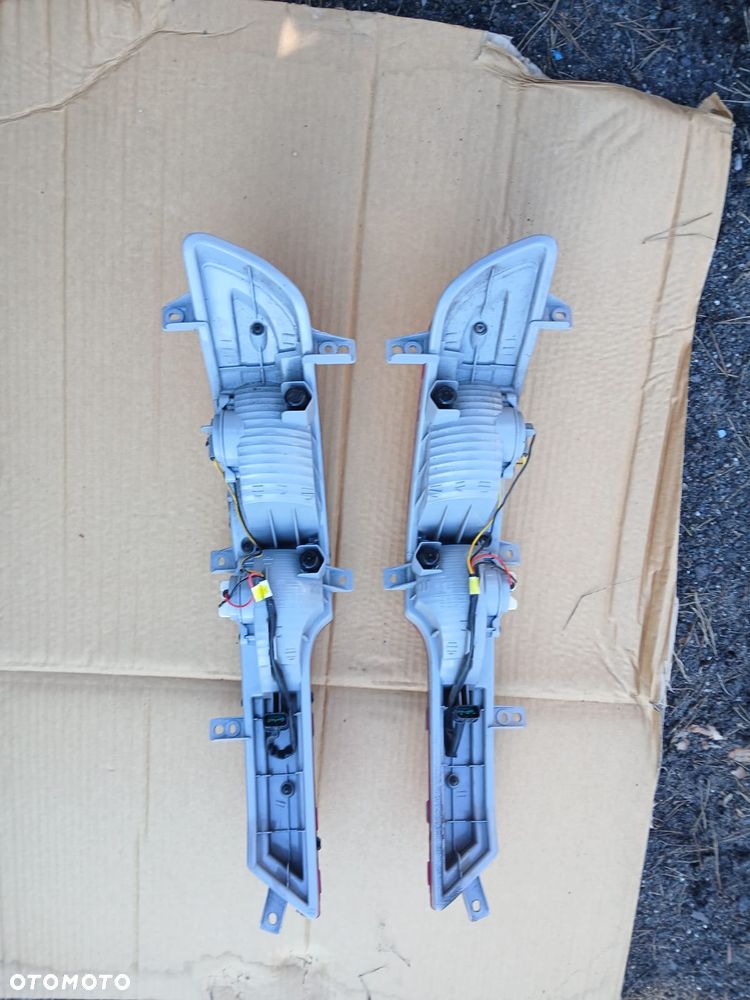 Kia Sportage 10r >15r lampa lewa prawa tył w zderzak - 3