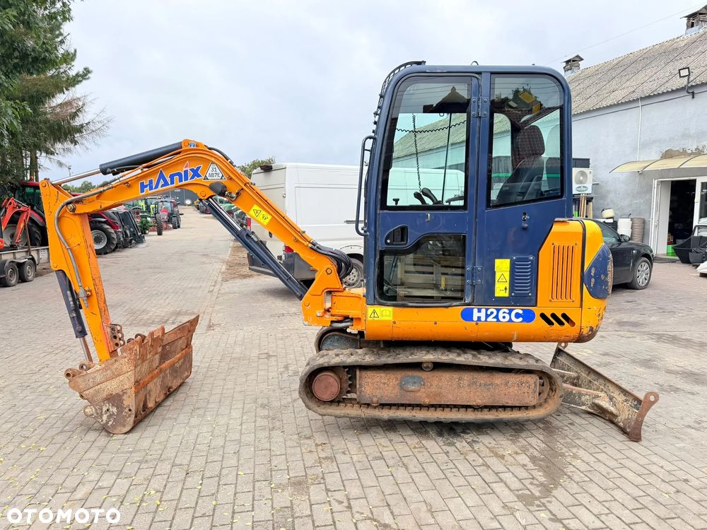 Hanix H26C - 4