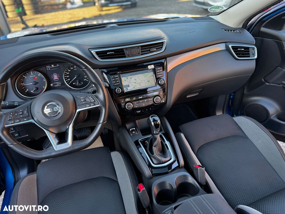 Nissan Qashqai 1.6 DCI Xtronic N-Connecta - 23
