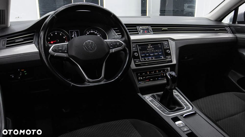 Volkswagen Passat Variant 1.5 TSI EVO Essence - 11