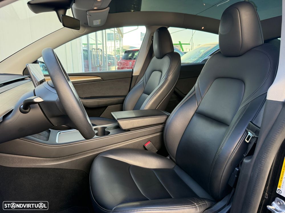 Tesla Model Y RWD - 14