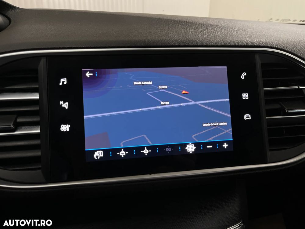 Peugeot 308 PureTech 130 GPF EAT8 Stop & Start Allure Pack - 17