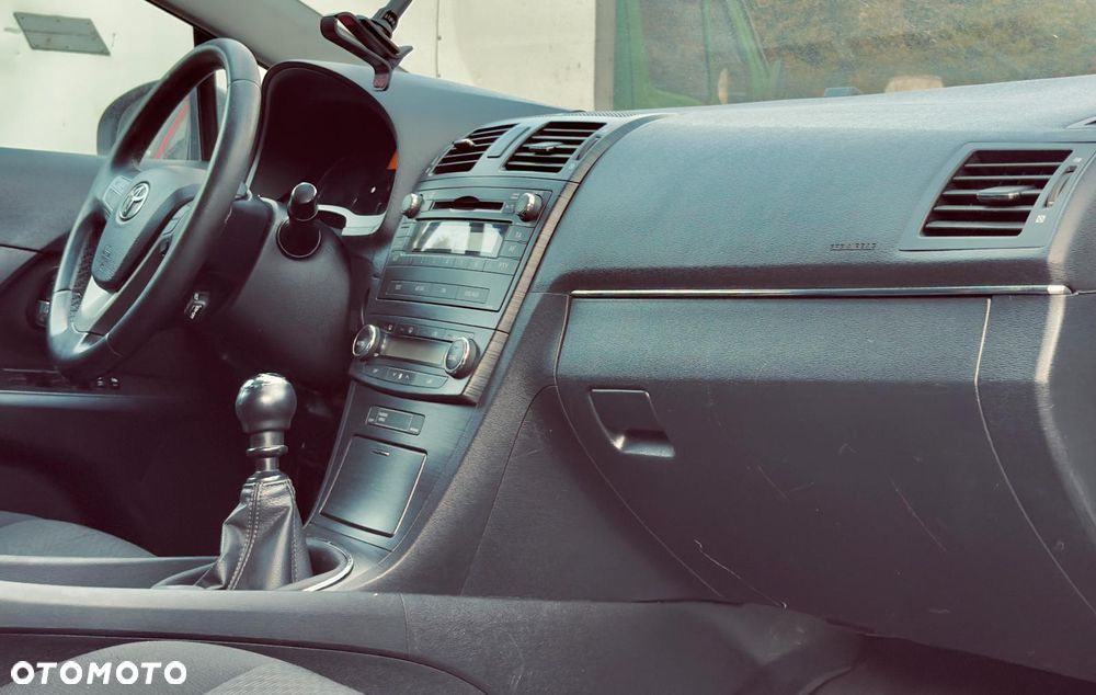 Toyota Avensis 2.0 D-4D Sol plus - 5