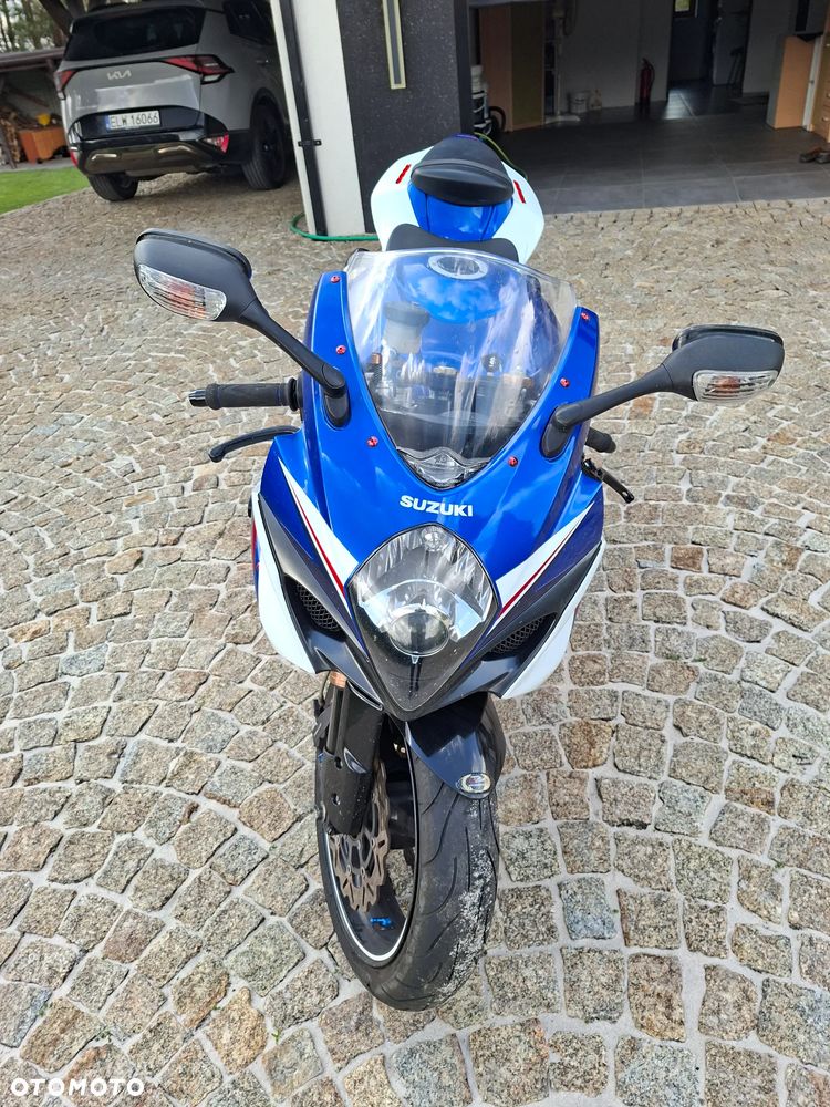 Suzuki GSX-R - 4
