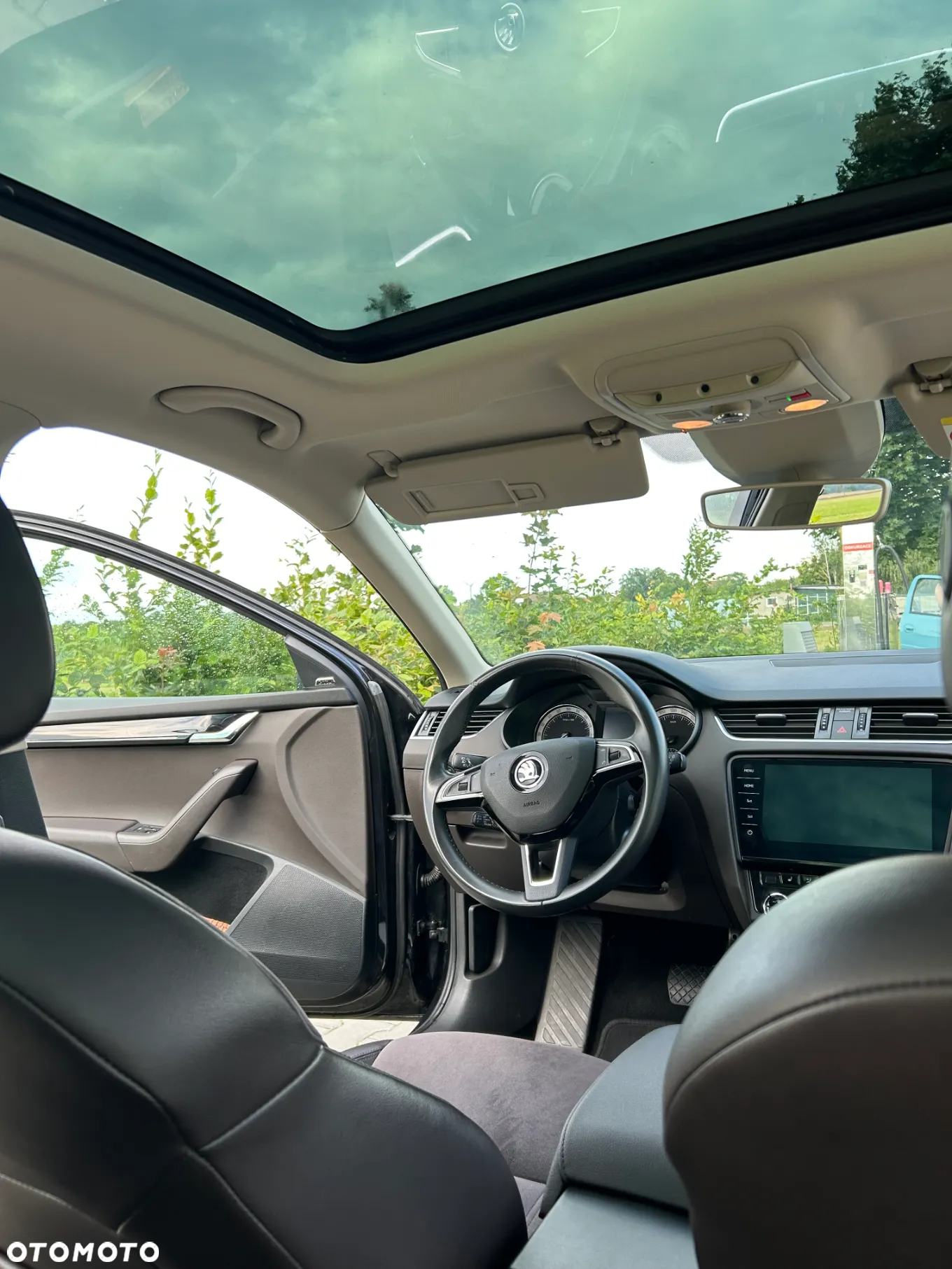 Skoda Octavia Combi 2.0 TDI 4x4 DSG L&K - 12