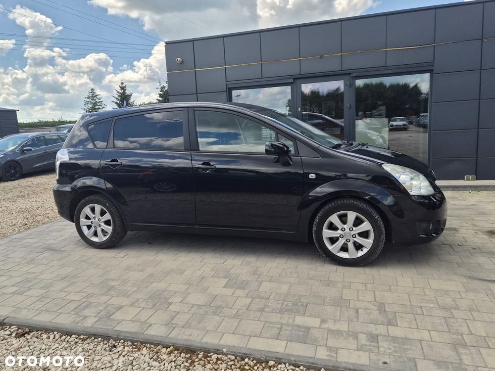 Toyota Corolla Verso 2.2 D-4D Prestige + - 12