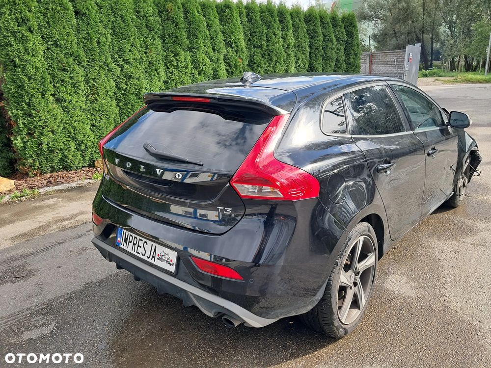 Volvo V40 - 19