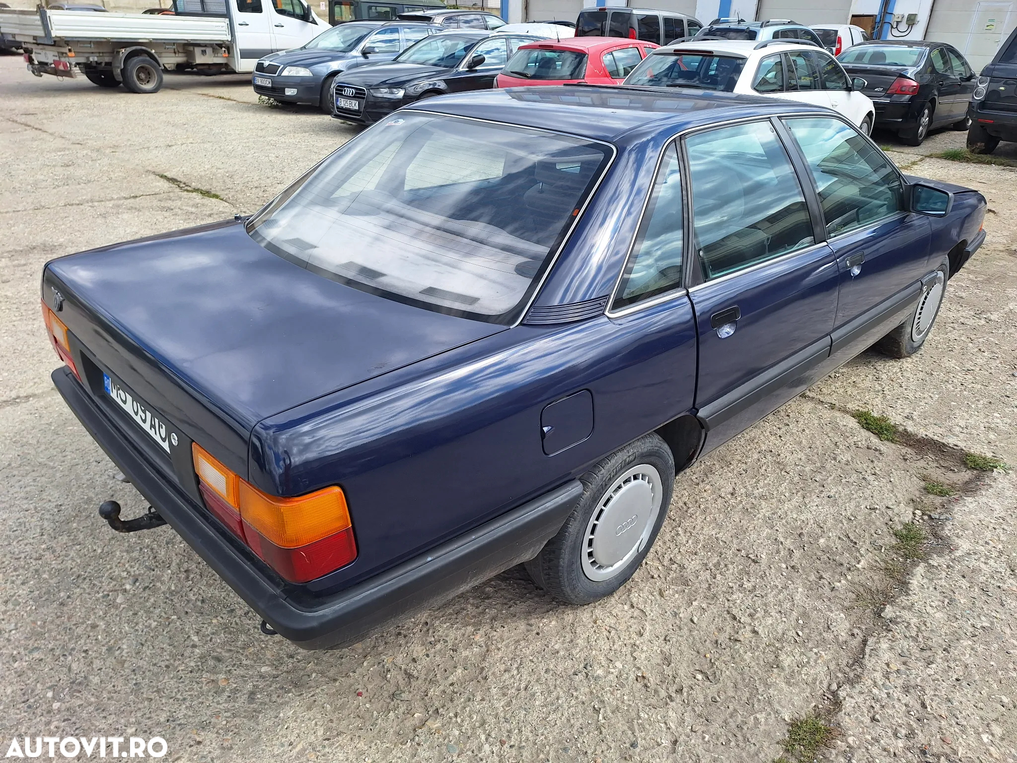 Audi 100 - 2