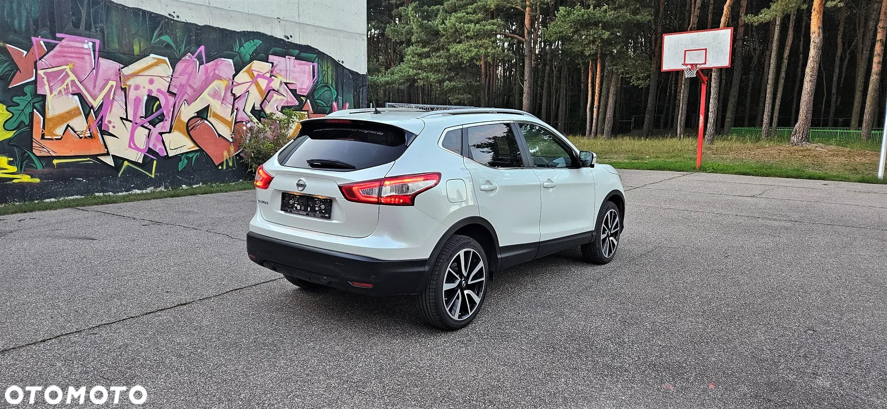 Nissan Qashqai 1.6 dCi 4x4 Tekna - 4