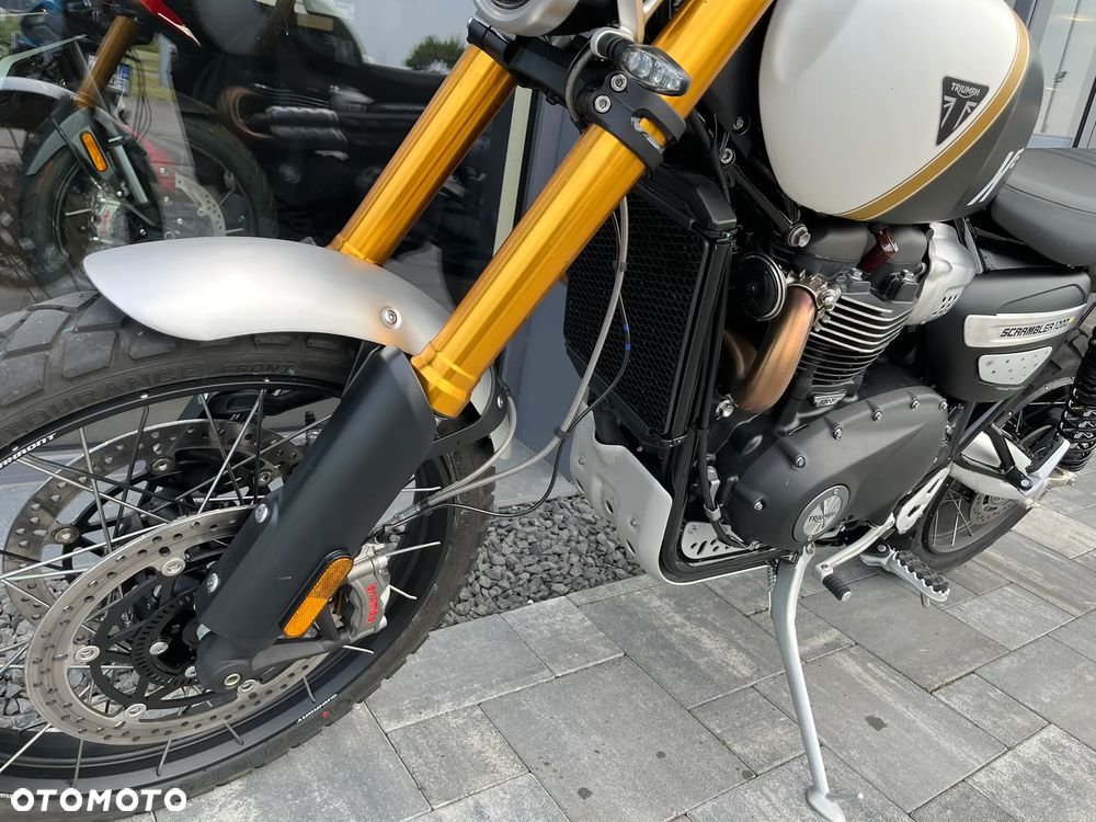 Triumph Scrambler - 5