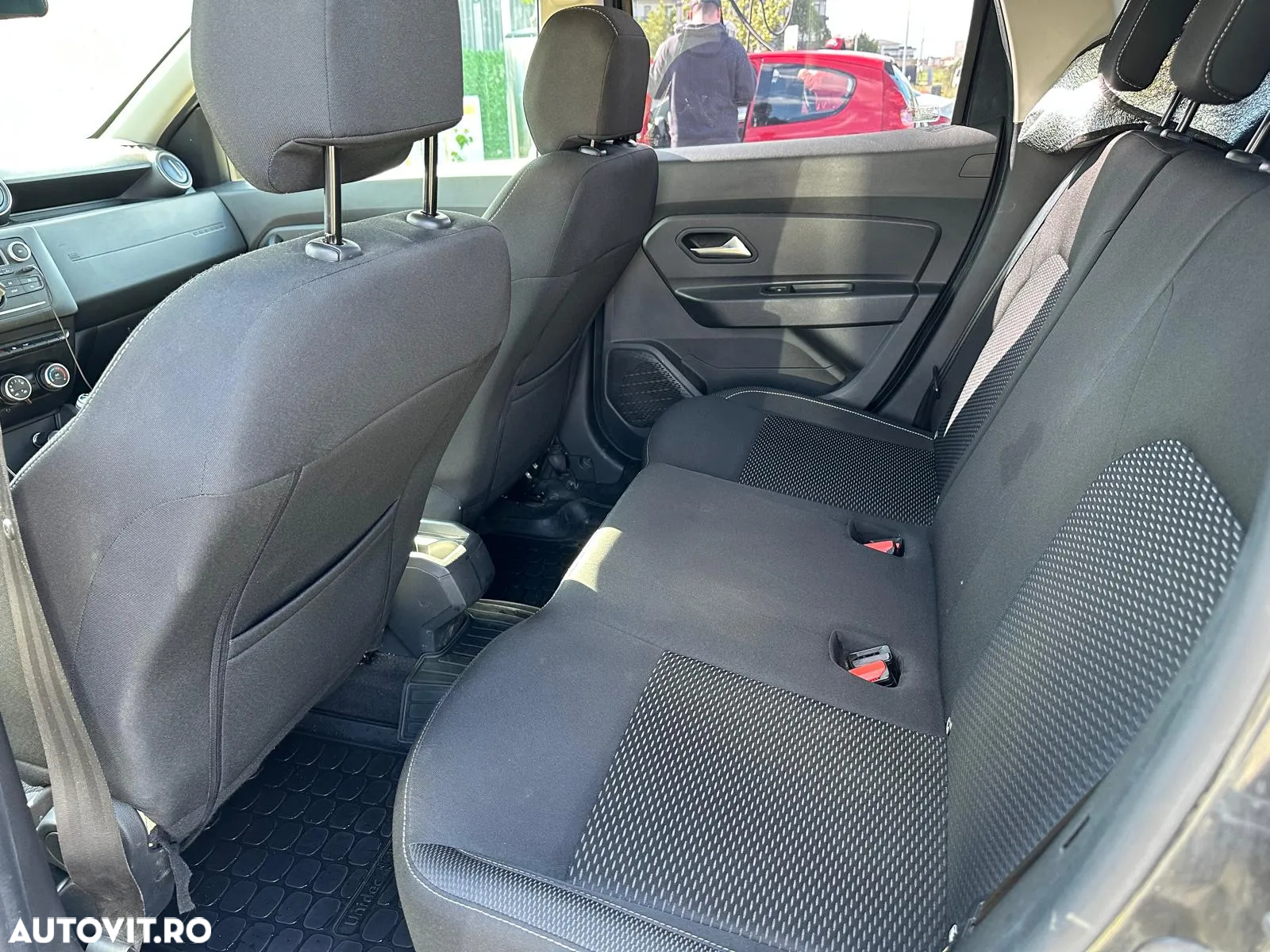 Dacia Duster TCe 100 Comfort - 9
