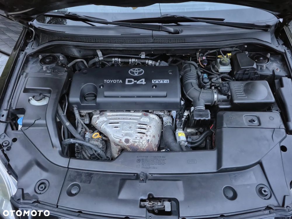 Toyota Avensis 2.0 VVT-i Sol - 2