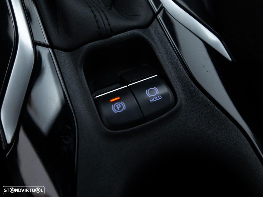 Toyota Corolla Touring Sports - 18