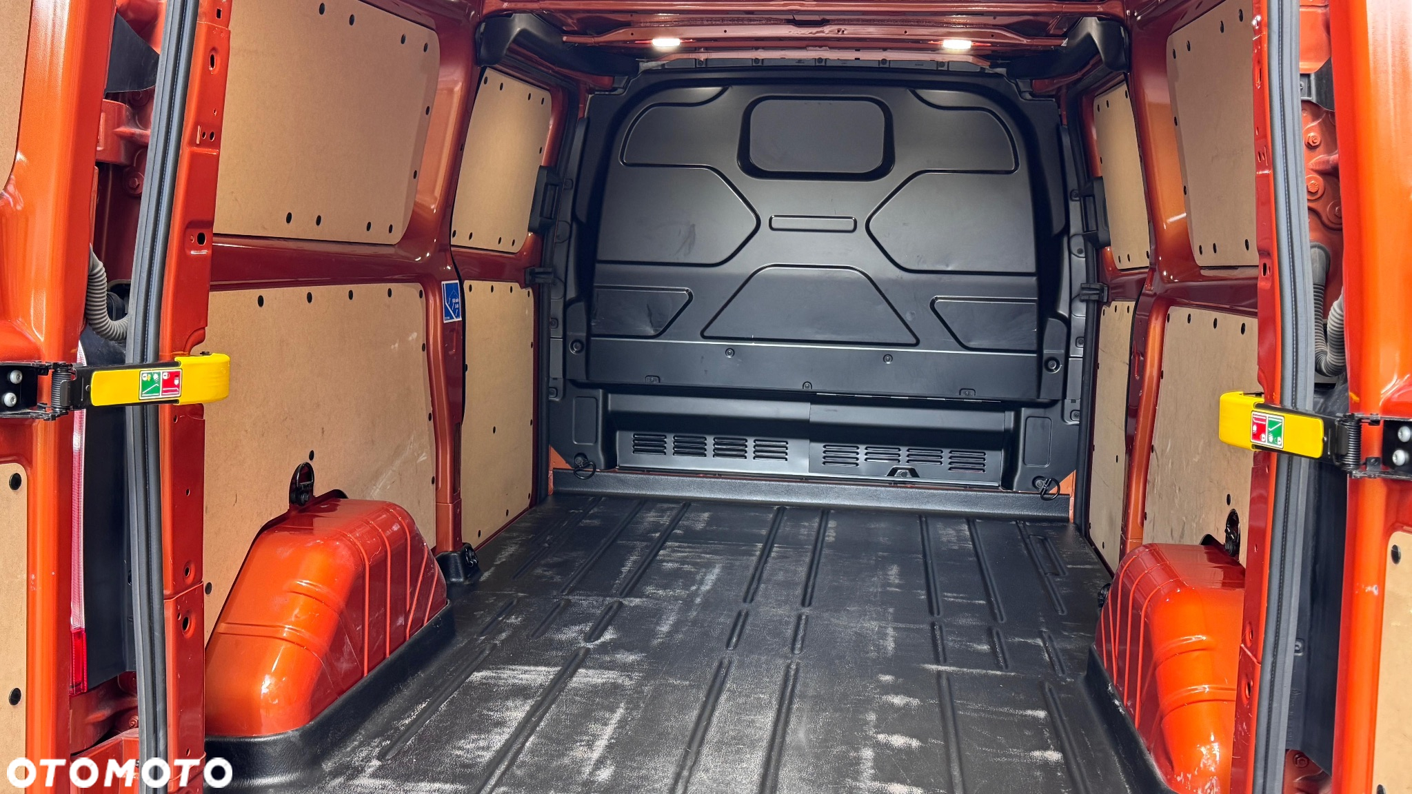 Ford Transit Custom - 9