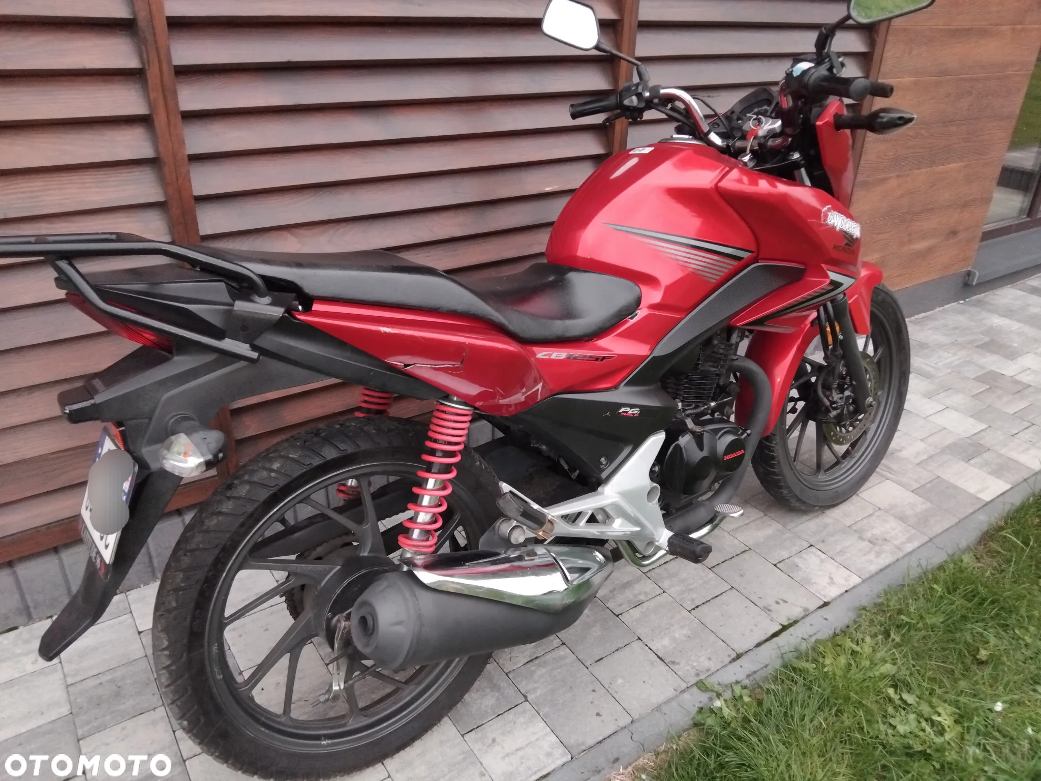 Honda CBF - 8