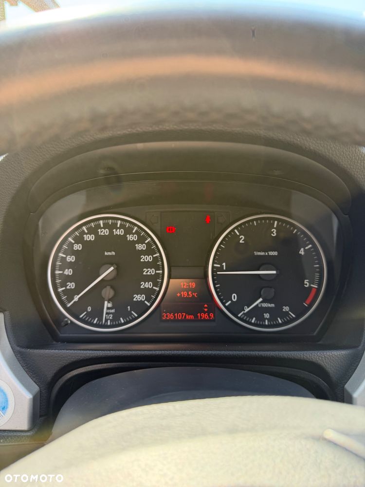 BMW Seria 3 320d DPF Efficient Dynamics Edition - 10