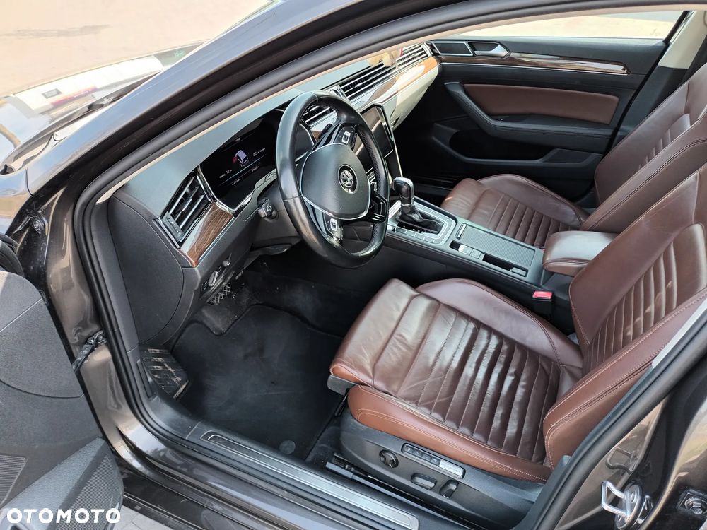 Volkswagen Passat 2.0 TDI Bi-Turbo BMT 4Mot Highline DSG - 8