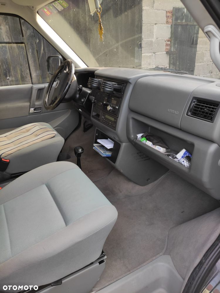Volkswagen Multivan Standard - 3