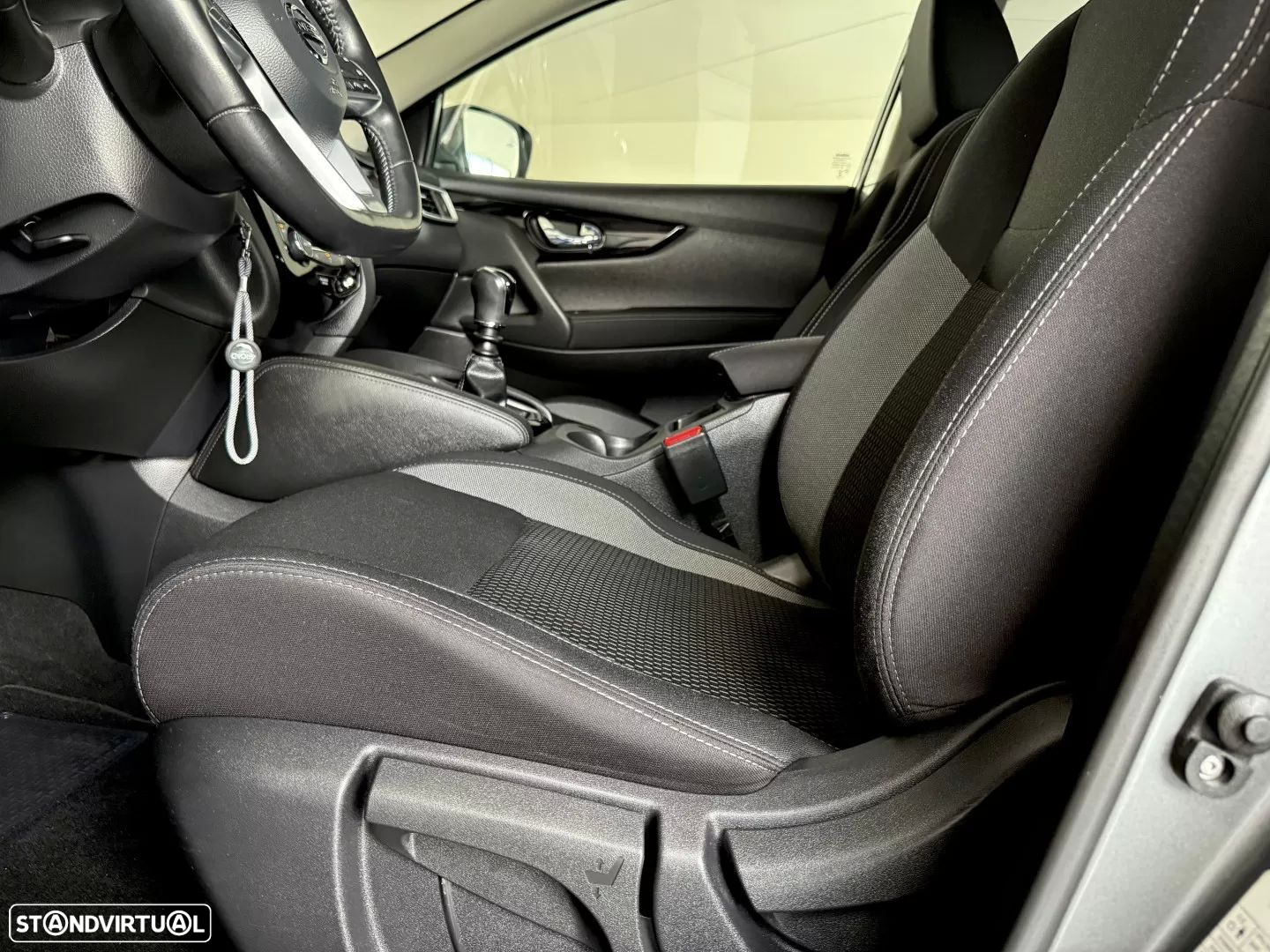 Nissan Qashqai 1.2 DIG-T N-Connecta - 30