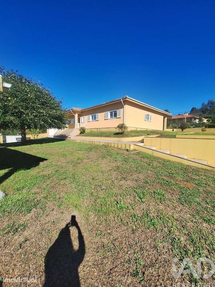 Moradia isolada T4 em Recarei de 250 m2 - Grande imagem: 4/33