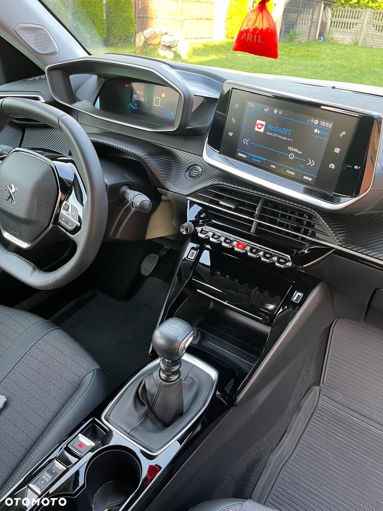 Peugeot 2008 1.2 PureTech Allure Pack S&S - 30