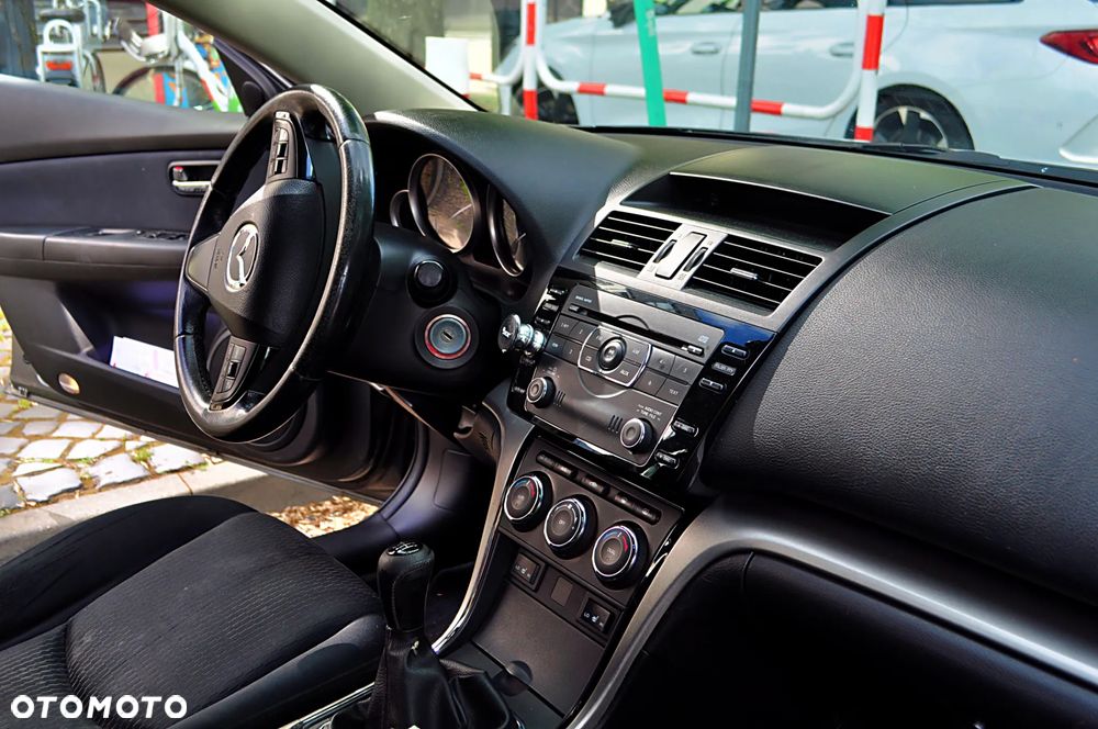 Mazda 6 2.2 CD Exclusive + - 9